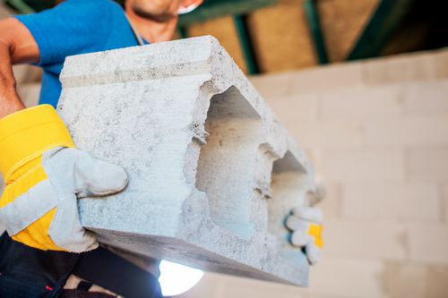 découvrez notre assurance maçonnerie, conçue pour protéger votre travail et garantir la sécurité de vos projets de construction. bénéficiez d'une couverture adaptée aux risques spécifiques liés à la maçonnerie, ainsi que d'un accompagnement personnalisé pour vous aider à réaliser vos chantiers en toute sérénité.