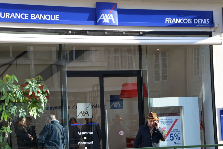découvrez les services axa banque, une solution complète pour gérer vos finances. profitez de comptes bancaires variés, d'épargne optimisée, de crédits adaptés et d'assurances personnalisées, le tout dans un environnement sécurisé et accessible pour simplifier votre quotidien.