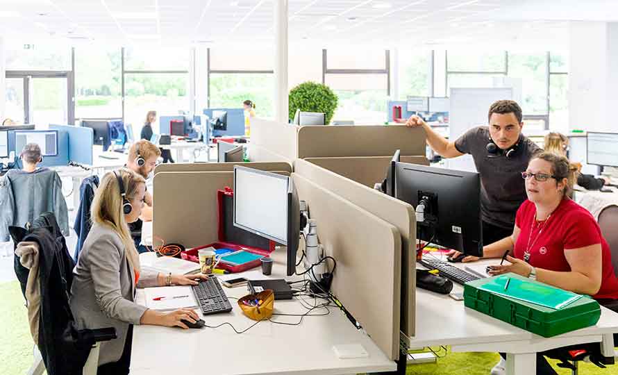 découvrez les différentes façons de contacter la maif pour toutes vos questions d'assurance et de services. obtenez des réponses rapides et efficaces grâce à notre service client dédié.