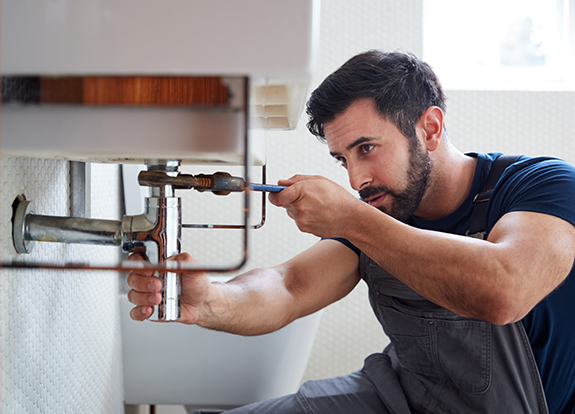 découvrez pourquoi l'assurance plombier est obligatoire pour les professionnels du secteur. protégez votre activité, vos clients et assurez-vous de respecter la législation en vigueur. informez-vous sur les garanties nécessaires et les risques couverts par cette assurance essentielle.