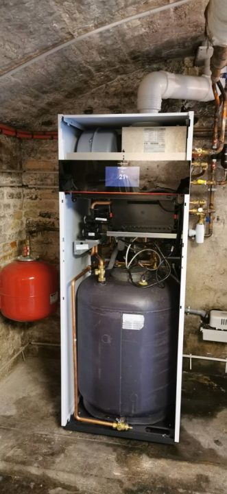 découvrez tout ce qu'il faut savoir sur la garantie chaudière : avantages, durée, conditions et conseils pour bien choisir. protégez votre investissement et assurez le bon fonctionnement de votre appareil avec notre guide complet.