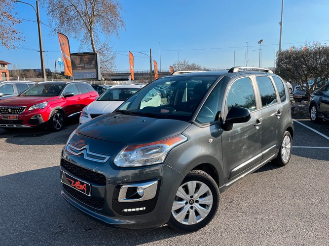 découvrez les services vsa à toulouse, votre partenaire de confiance pour des solutions innovantes et adaptées à vos besoins. profitez de notre expertise locale pour garantir la qualité et l'efficacité de nos prestations.