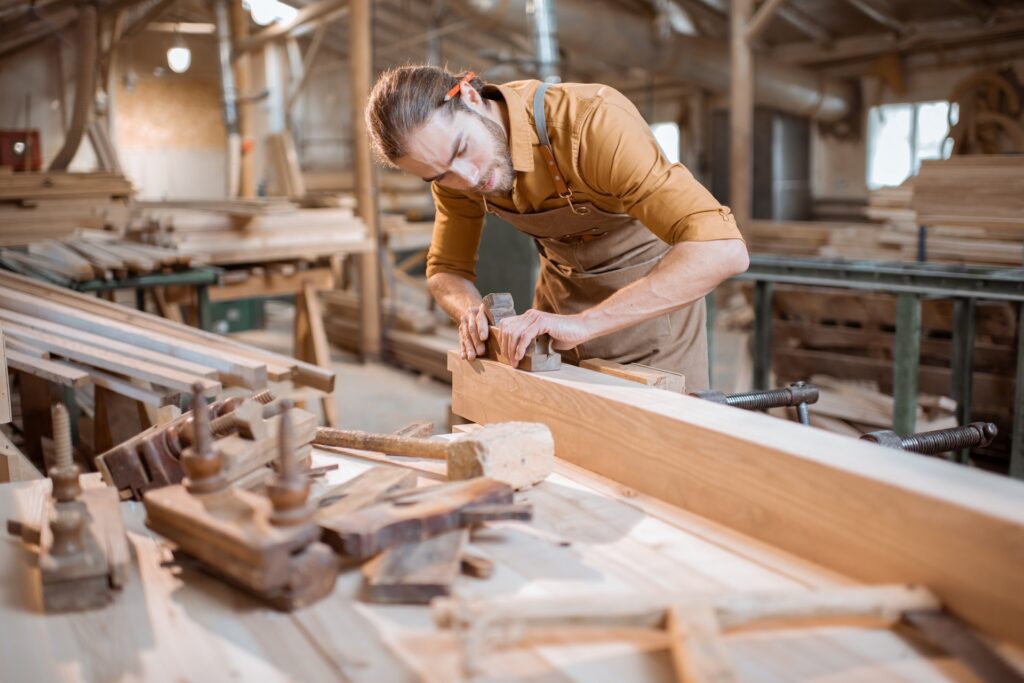 découvrez l'importance de la garantie décennale en menuiserie pour assurer la qualité et la durabilité de vos travaux. protégez vos investissements avec une couverture fiable contre les malfaçons pendant 10 ans.